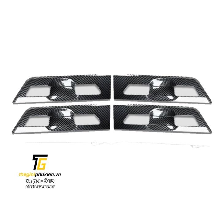 Bộ ốp tay nắm cửa, hõm cửa xe Kia Carnival vân Carbon