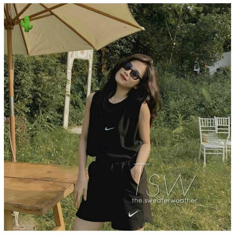 Set Áo quần cộc nữ Tanktop dáng SportBộ Thể Thao Nữ 3 Lỗ thêu Logo Ngực