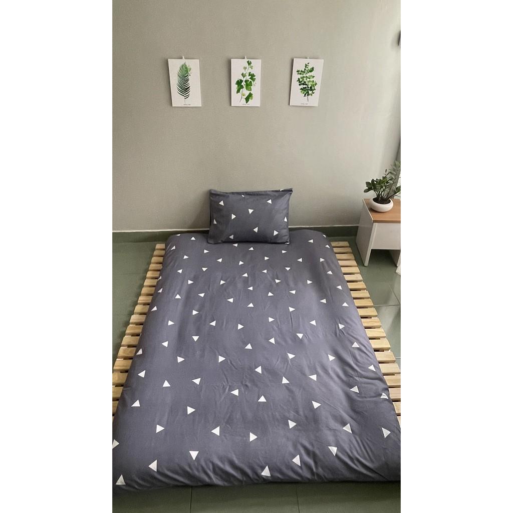 Drap bọc nệm bông xuất nhật có khoá kéo size 1mx2m, 1m2x2m, 1m4x2m,1m6x2m, 1m8x2m giúp bảo vệ nệm sạch sẽ