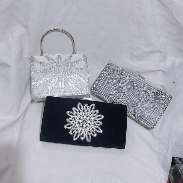 Ví cầm tay- clutch- nhung đen đính đá kèm 2 dây dài ngắn