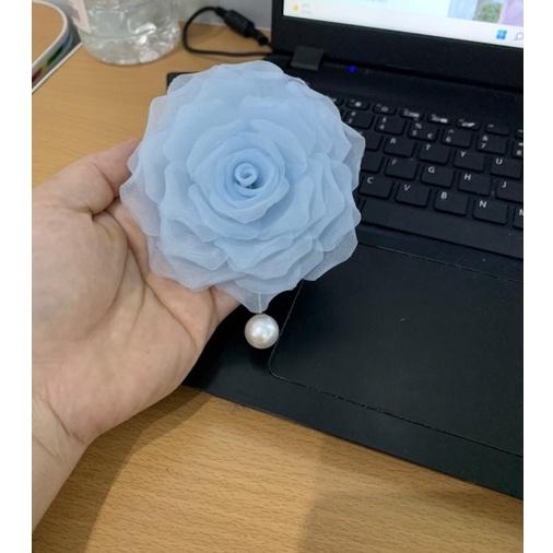 Hoa cài áo hanmade _cao cấp kèm hộp_hoa hồng voan màu xanh