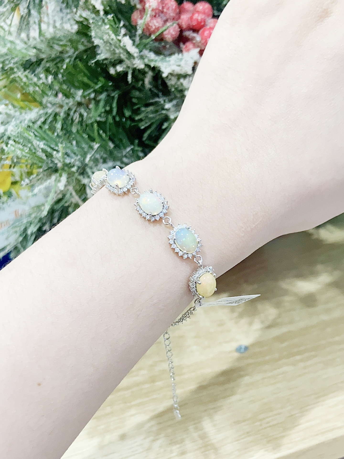 Lắc Tay Đính Đá Opal thiên nhiên - MOON Jewelry