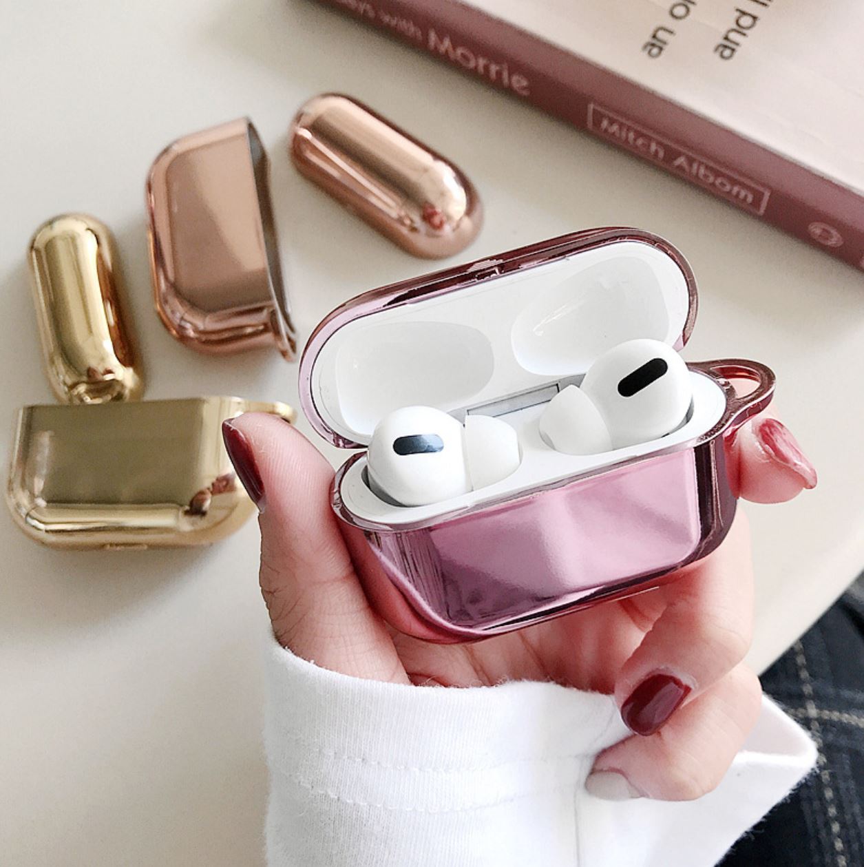 BAO CASE AIRPODS VỎ ỐP CHO TAI NGHE AIRPODS 1, AIRPODS 2, AIRPODS PRO MẠ CHROME BÓNG CAO CẤP MÀU HỒNG