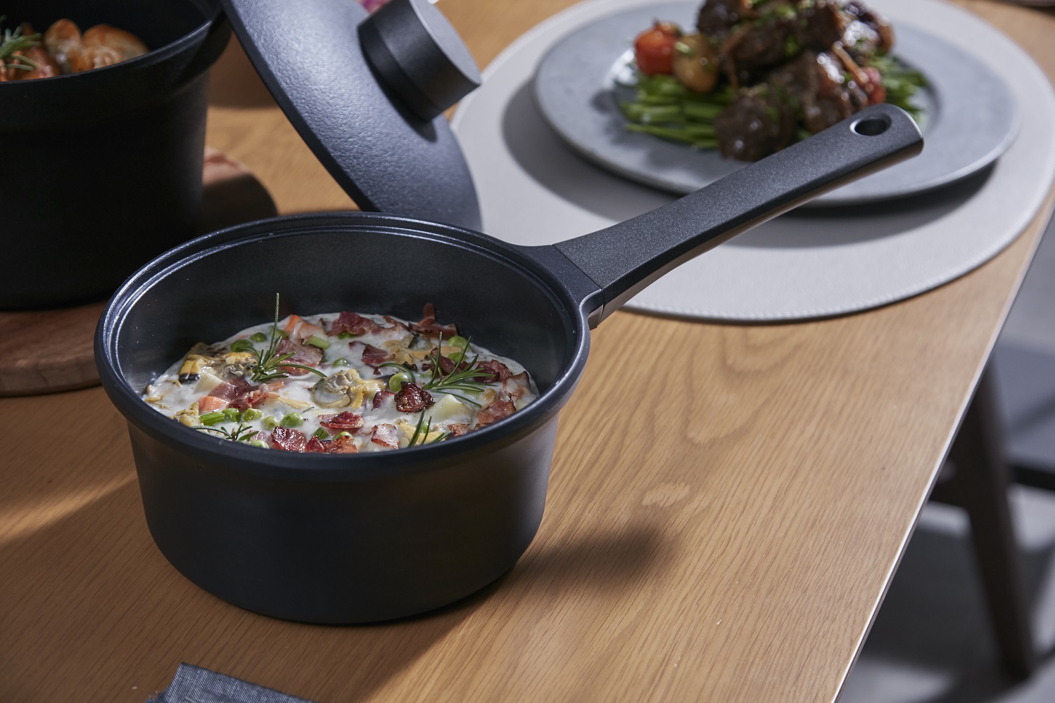 Nồi quánh chống dính nắp nhôm Oslo Kokker 18cm