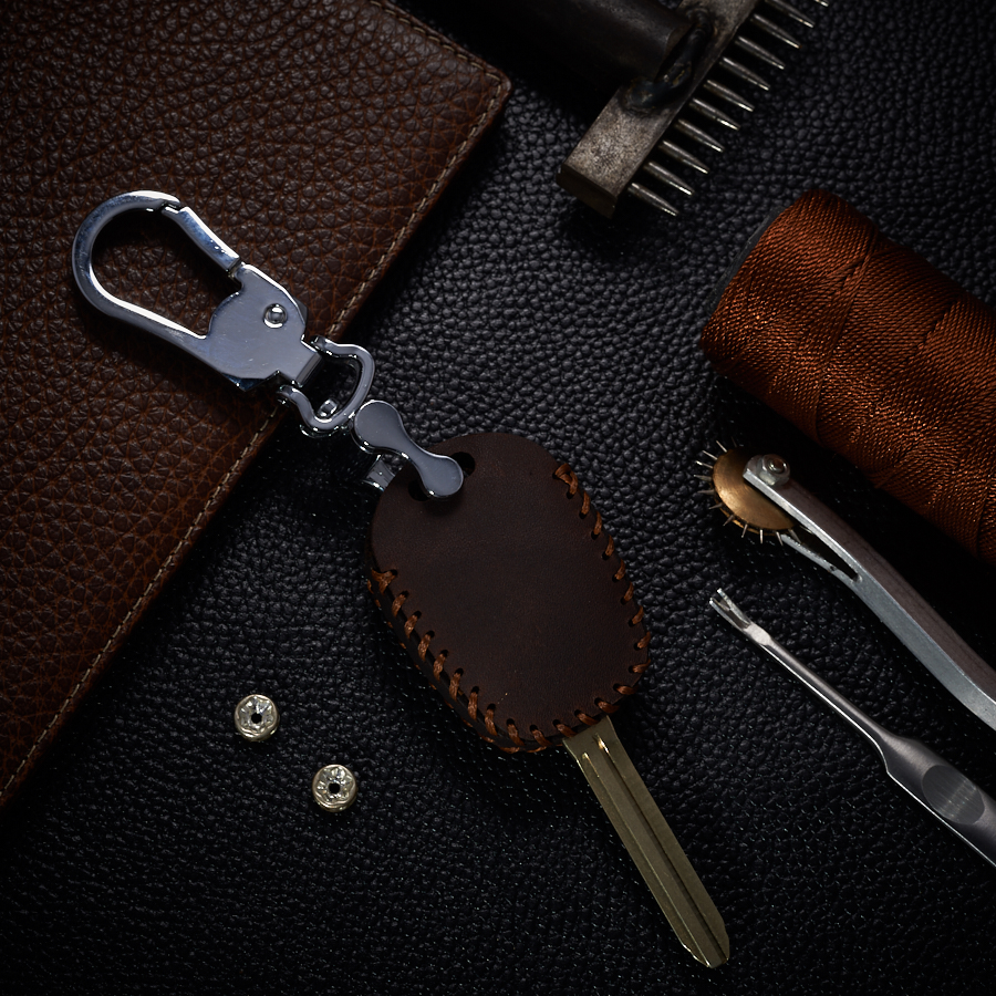 Bao Da Chìa Khóa Ô Tô dành cho Toyota Vios 2017 2 Nút Da Bò Sáp Dạng Hộp