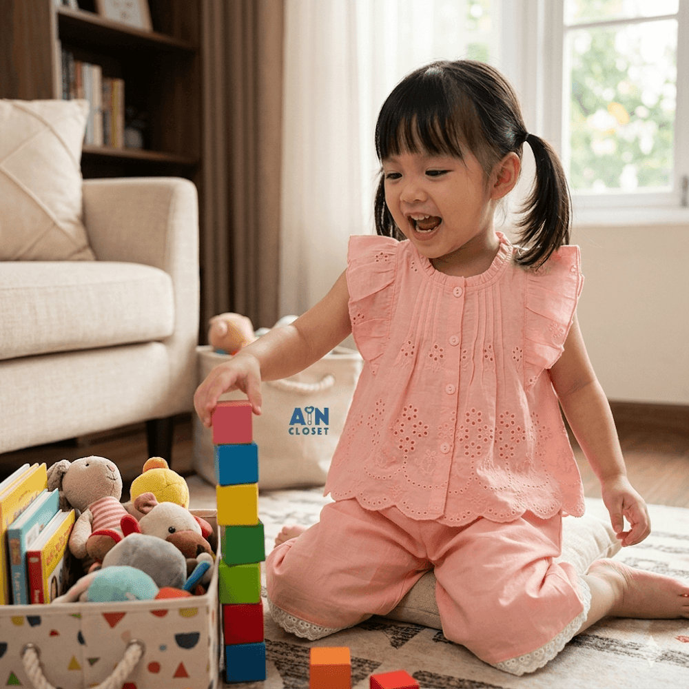 Bộ quần áo Lửng bé gái họa tiết Nắng Hồng Thêu Cotton - AICDBGTZZ9TJ - AIN Closet