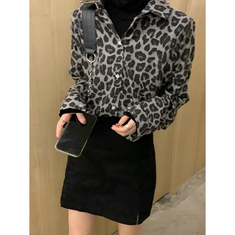 Áo sơ mi hoạ tiết da báo