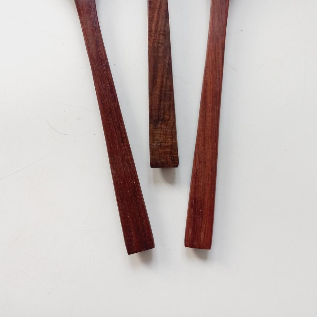 Thìa Gỗ Trắc Đỏ Cỡ 20x4 cm Khuấy Sinh Tố, Cà Phê, Thìa Trang Trí, Phụ Kiện Nhà Bếp
