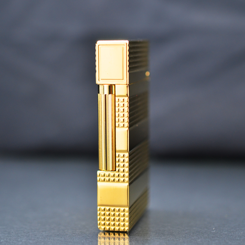 Vỏ Hột Quẹt Bật Lửa Upon D72V Sơn Mài Ánh Vàng Bóng Họa Tiết Ô Vuông Kẻ Ngang Cao Cấp