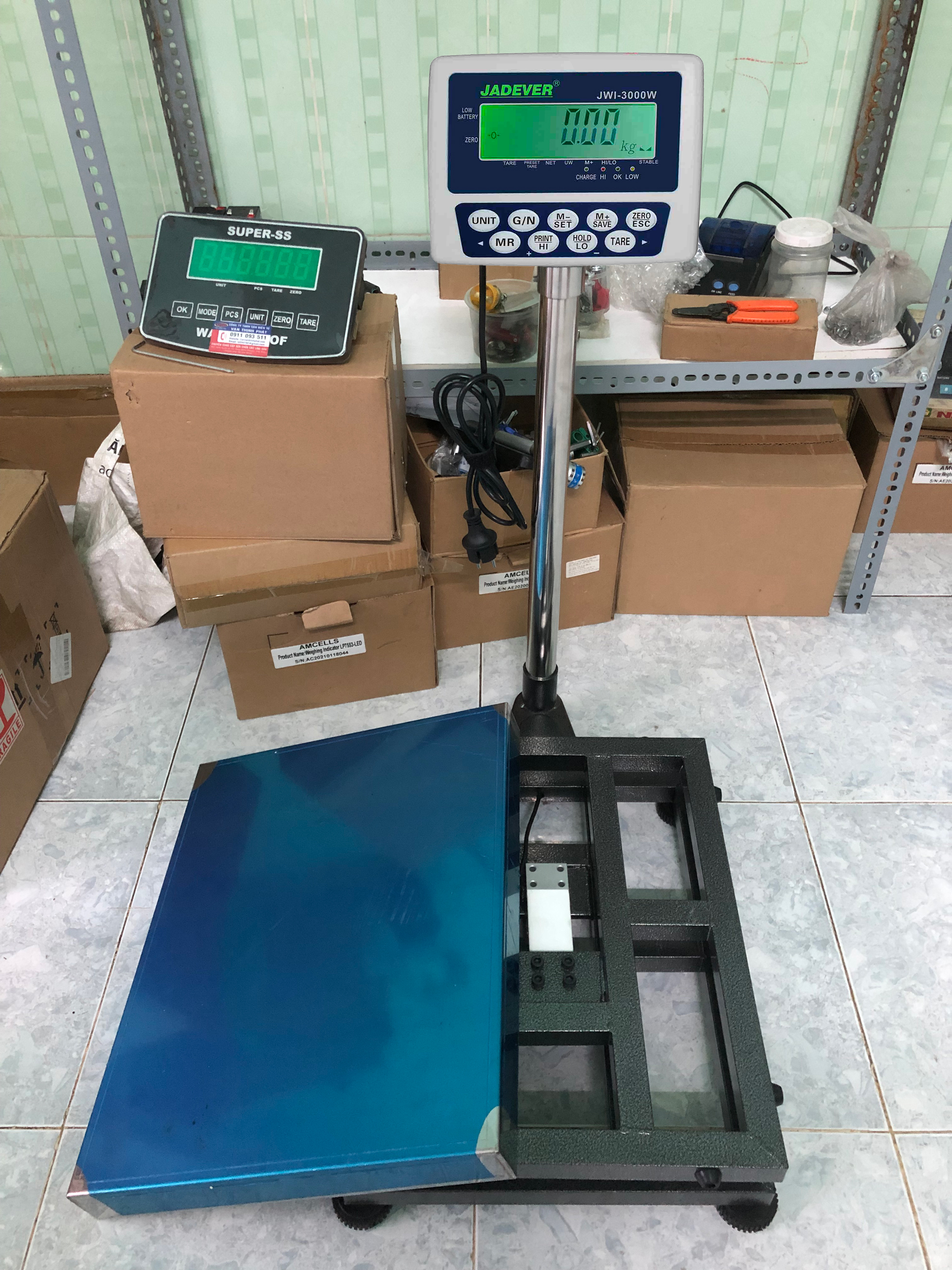 Cân Bàn Điện Tử JWI-3000W 100 kg