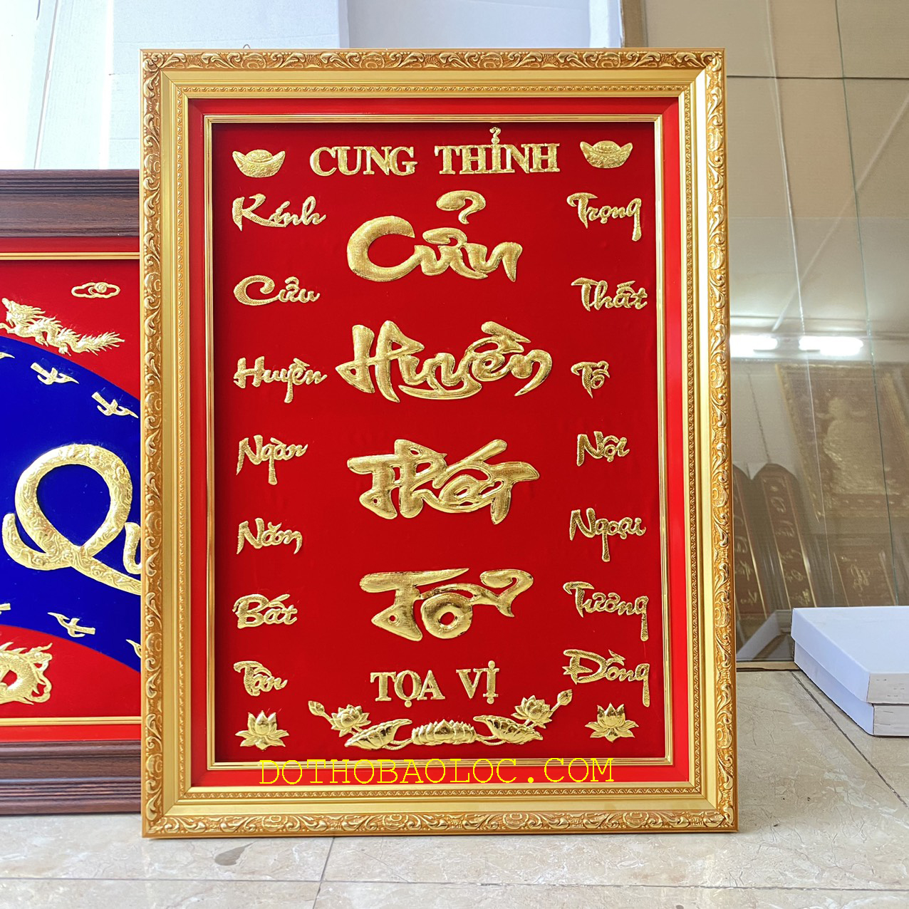 Cửu Huyền Thất Tổ chữ Việt dát vàng 24 k cao 80cm x 60cm – Khung nhựa nhập khẩu