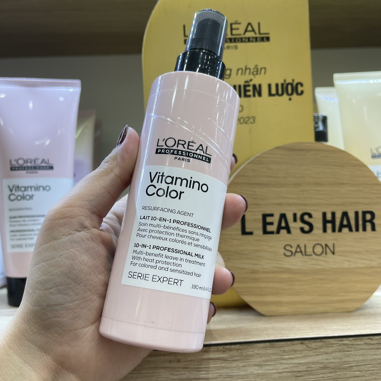XỊT DƯỠNG ĐA NĂNG 10 TRONG 1 DÀNH CHO TÓC NHUỘM SERIE EXPERT COLOR 10 IN 1 PERPECTING MULTIPURPOSE SPRAY 190ML