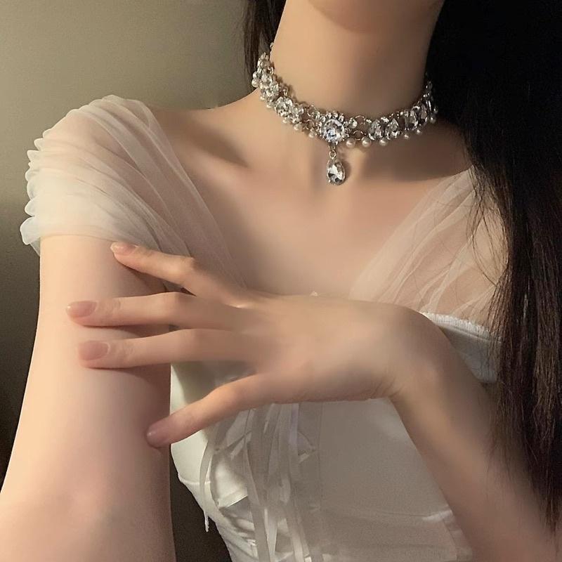 Choker đính đá lấp lánh thời trang nữ - Arora Boutique