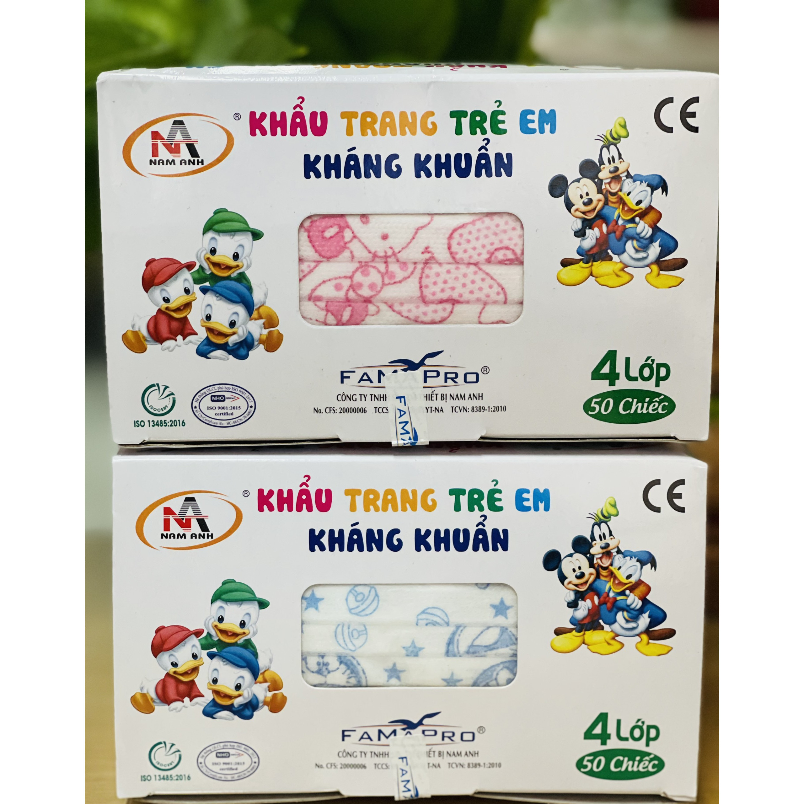 Combo 2 Hộp Khẩu trang trẻ em kháng khuẩn Famapro (Hộp 50 cái -Xanh Đôrêmon và Hồng Kitty