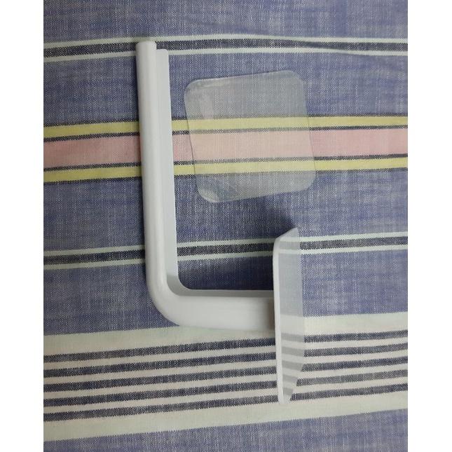 Móc đa năng màu trắng dán tường