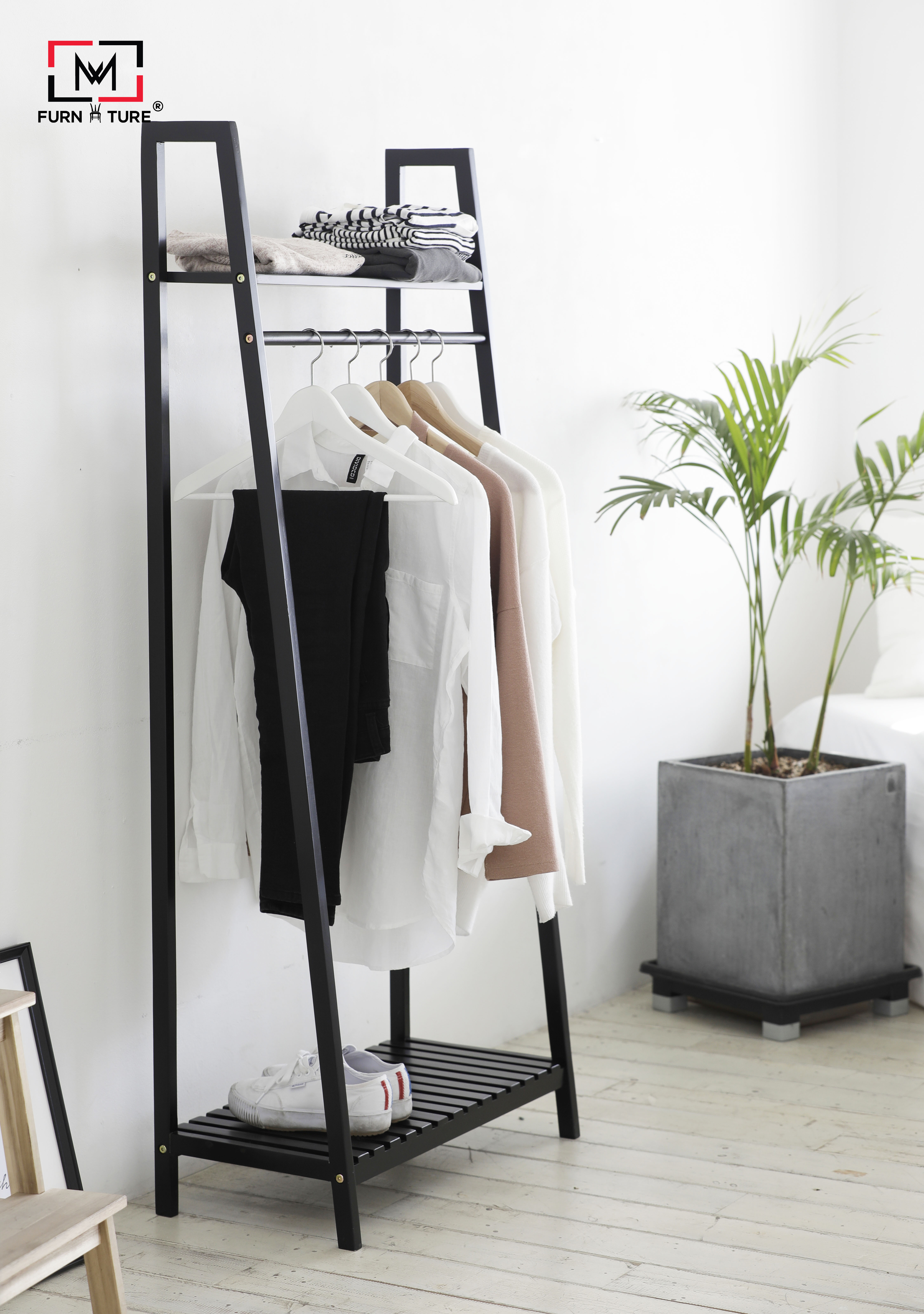 GIÁ TREO QUẦN ÁO HÌNH THANG HÀN QUỐC - LADDER HANGER BLACK