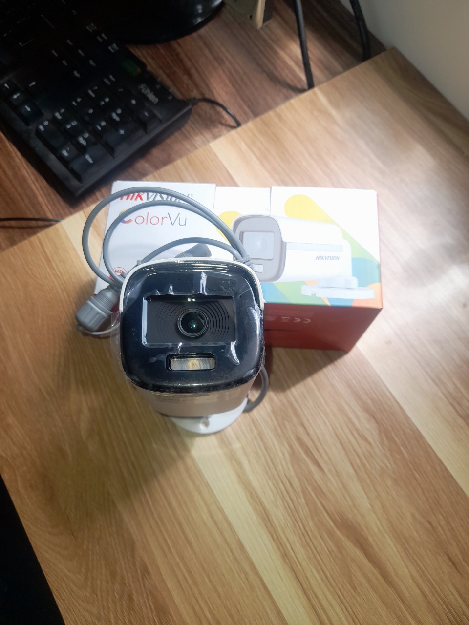 Camera analog thân trụ Hikvision DS-2CE10DF0T-F, DS-2CE10DF0T-PF, DS-2CE12DF0T-F có màu ban đêm,Hỗ trợ điều kiển từ xa - Hàng Chính Hãng