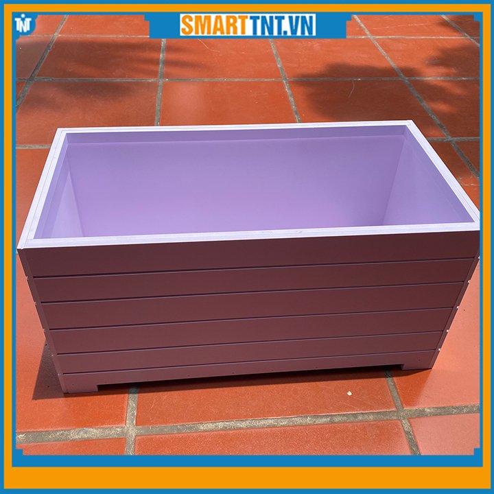 Chậu gỗ nhựa ngoài trời composite kẻ chỉ có chân cao cấp