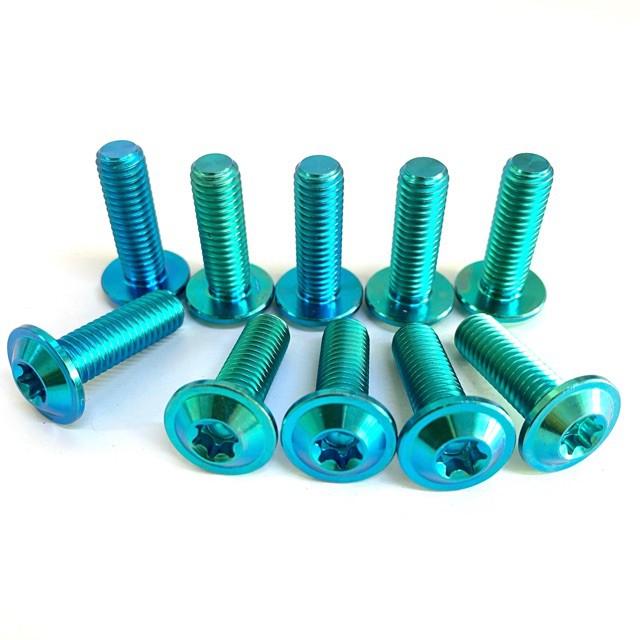 Ốc Gr5 gắn ốp pô xe