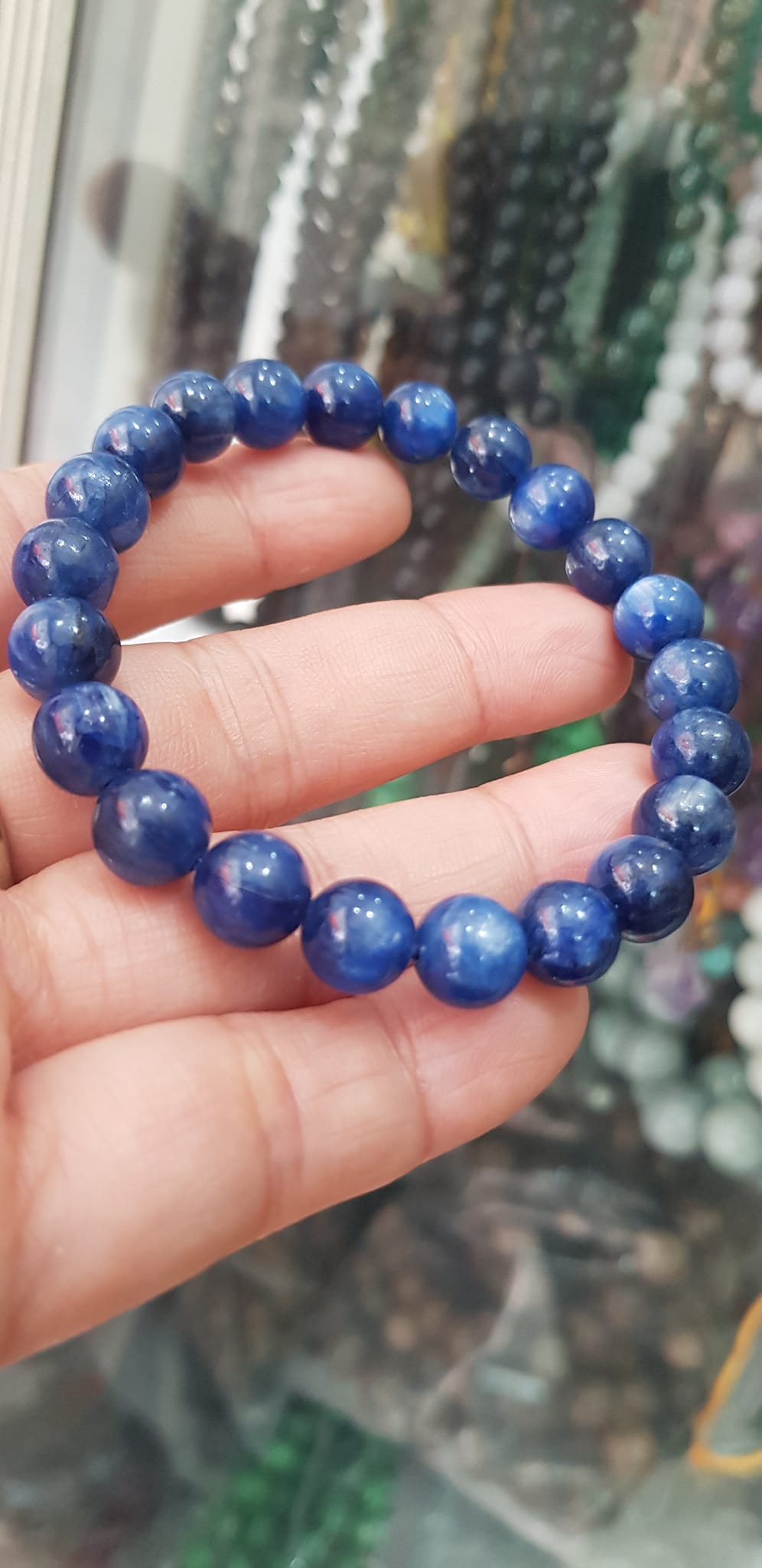 Vòng tay nữ đá kyanite tự nhiên cao cấp hay đá Sapphire nước xanh dương Đậm bóng đẹp 8,5mm nữ mệnh Thủy mệnh Mộc đeo ạ