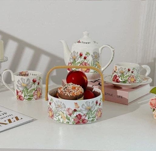 Bộ Sứ Cao Cấp Hoa Mùa Xuân Vintage (bộ gồm: Tách trà, đĩa lót tách trà + giỏ sứ + cốc sứ + ấm trà sứ) Hàng chính hãng