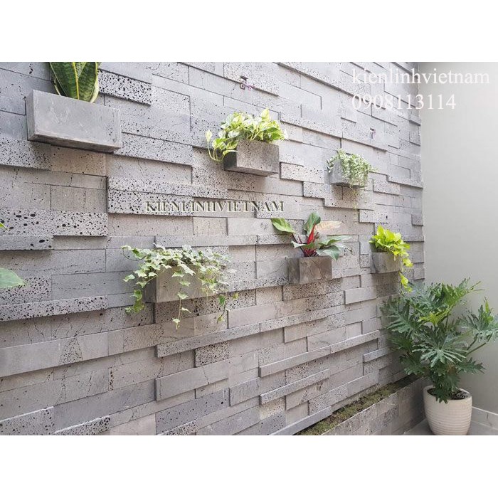Chậu treo tường, ốp tường trồng cây, trồng hoa khu vực ban công, giếng trời, hình chữ nhật dài 30cm, bằng đá ong xám tự nhiên bền đẹp vĩnh viễn
