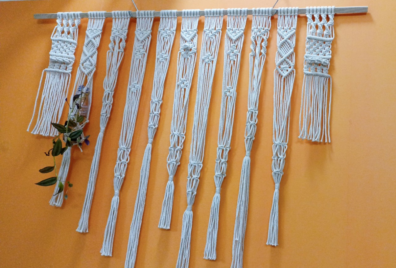 Dây tết macrame handmade treo trang tường lọ hoa xinh xinh