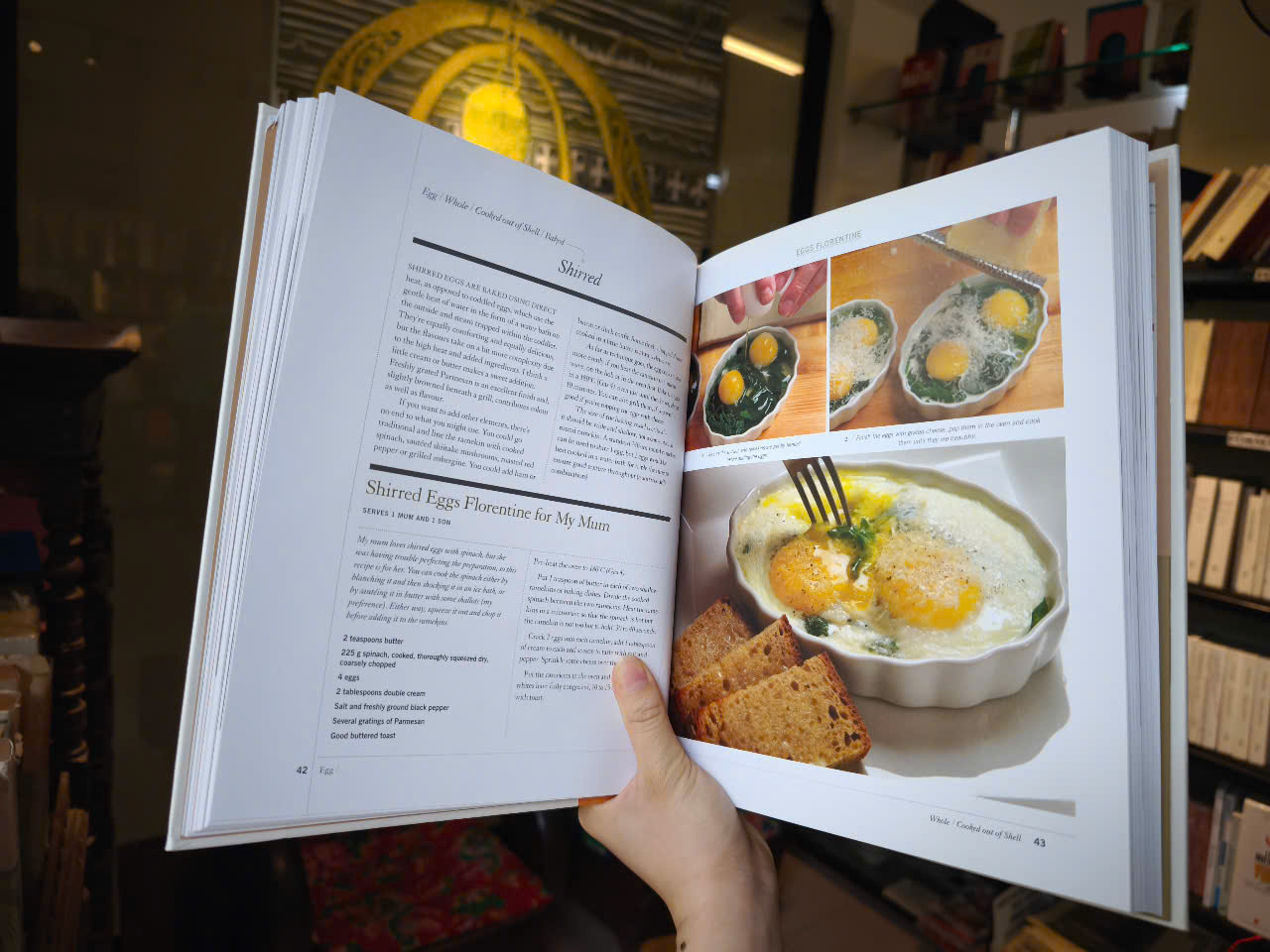 Sách - Egg: A Culinary Exploration of the World's Most Versatile Ingredient by Michael Ruhlman