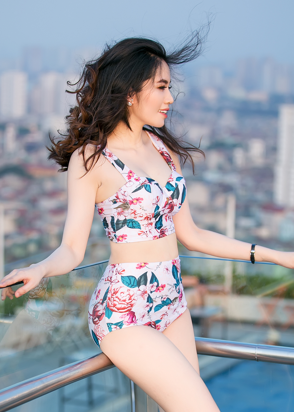 Bộ đồ bơi đi tắm biển nữ 2 mảnh áo crop top quần bơi hoa sang chảnh