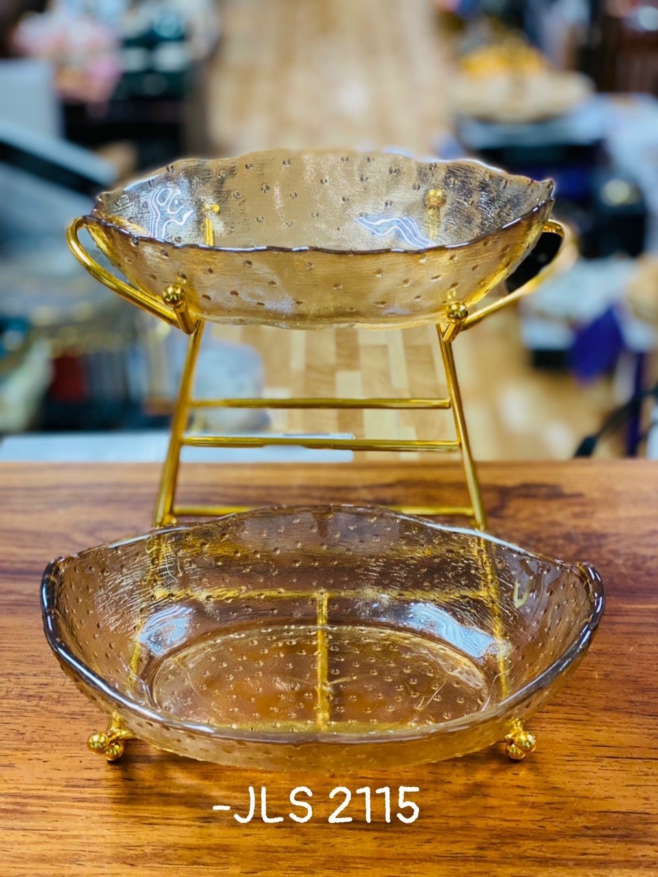 KHAY ĐỰNG SALAD BÁNH KẸO HOA QUẢ THỦY TINH 2 TẦNG KHUNG KIM LOẠI MẠ VÀNG SANG TRỌNG - VD186