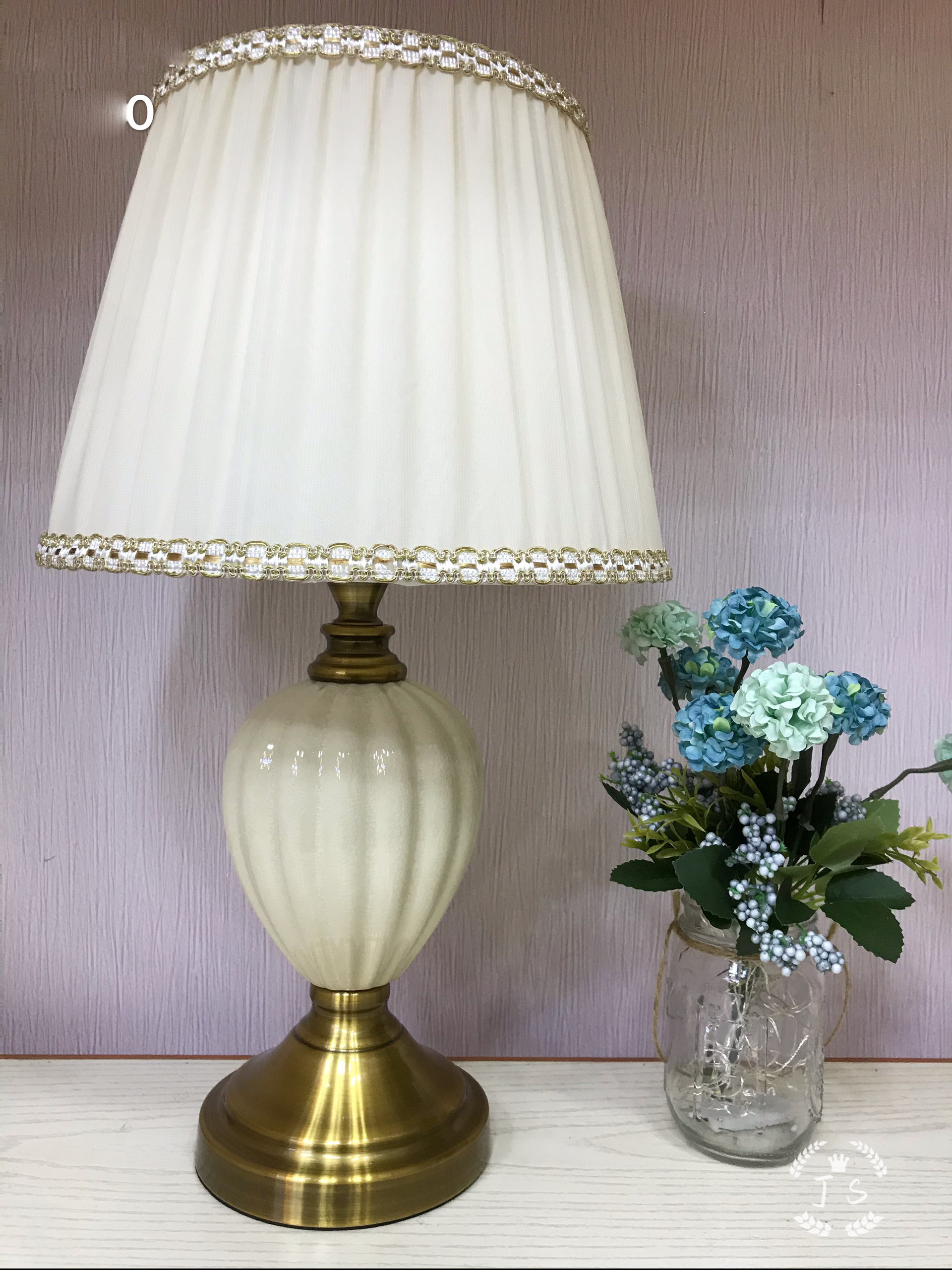 Đèn Bàn Hiện Đại, Đèn Trang Trí Tab, Đèn Bàn Màu Trắng, Đèn Bàn Decor