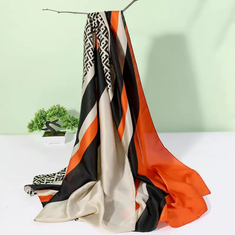 KHĂN CHOÀNG LỤA DÁNG DÀI CỰC SANG PHONG CÁCH TÂY ÂU SANG XỊN MỊN MÃ 08