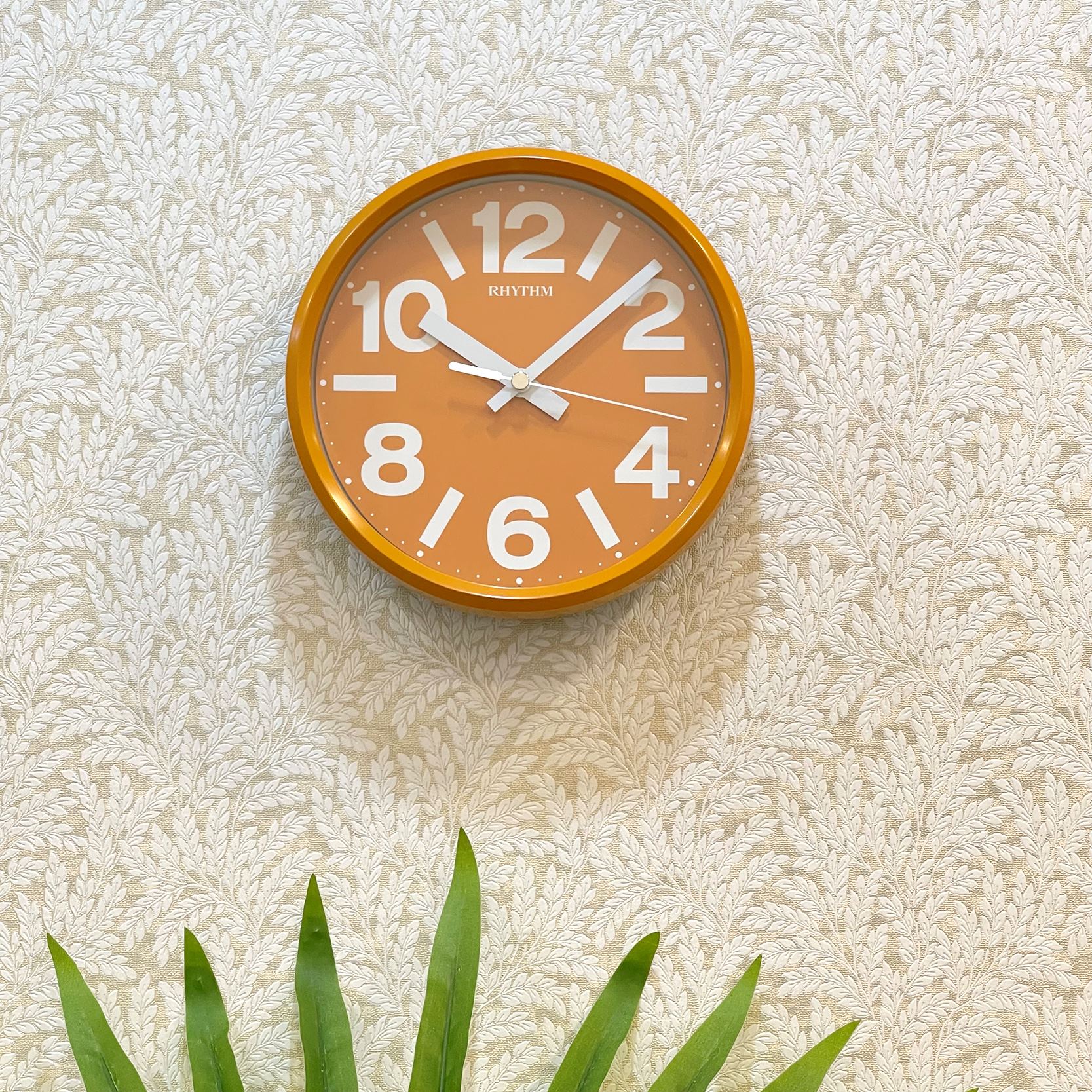 Đồng hồ Rhythm CMG890GR14- Kt 18.0 x 4.4cm, 240g. Vỏ nhựa. Dùng Pin.