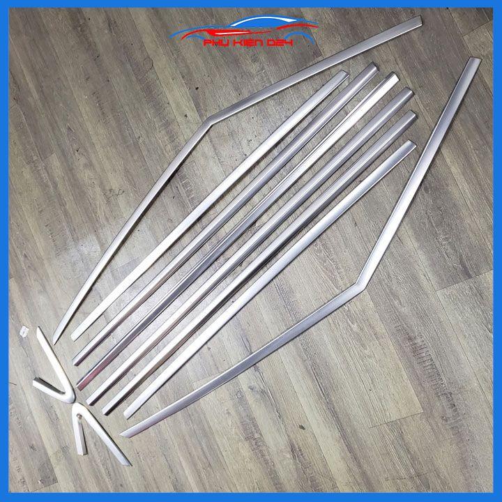 Bộ nẹp viền chân kính, cong kính Inox Carnival 2021-2022-2023 cao cấp như bản đủ trang trí bảo vệ xe hơi