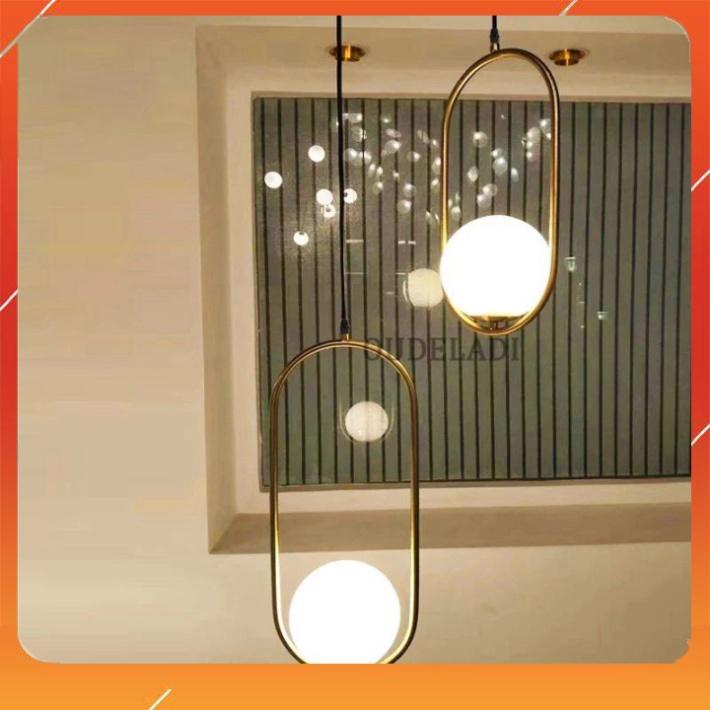 Đèn thả trang trí phong cách Bắc Âu thân vàng cầu đục D150