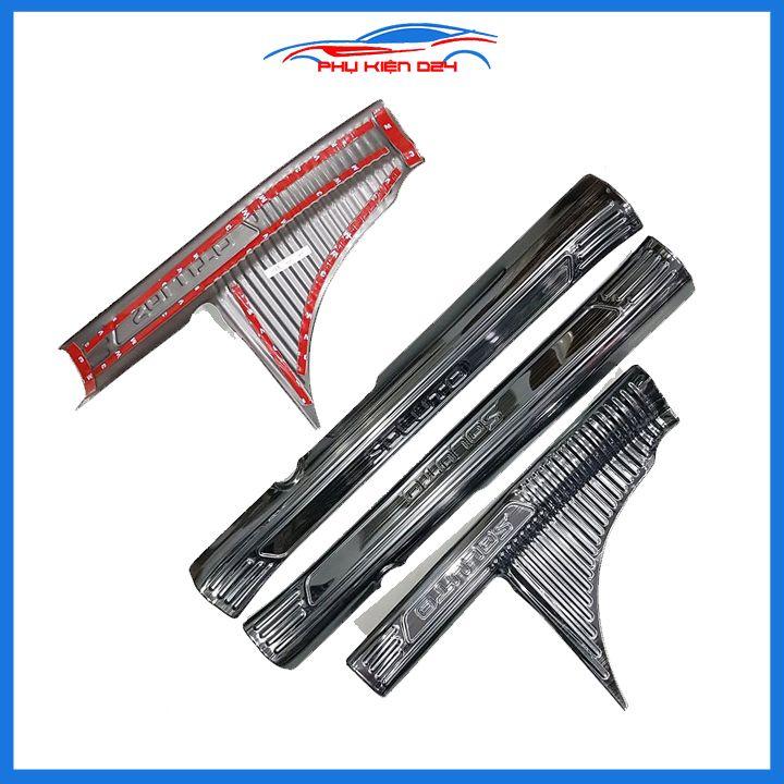 Bộ ốp bậc cửa trong ngoài nẹp bước chân Soluto kiểu vây cá vân Titan chống trầy trang trí xe