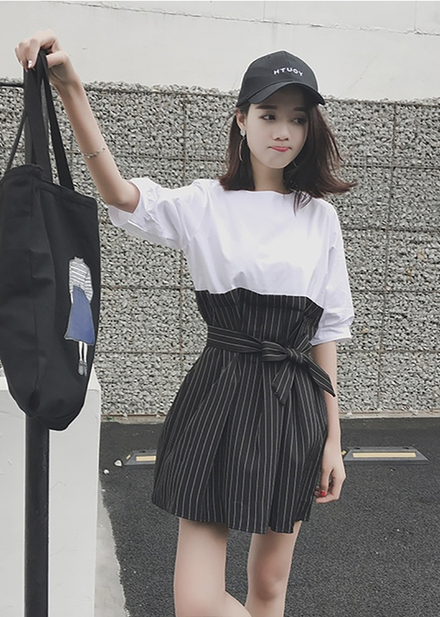 Đầm xoè thắt nơ sọc đen phối trắng sang chảnh thời trang RD029