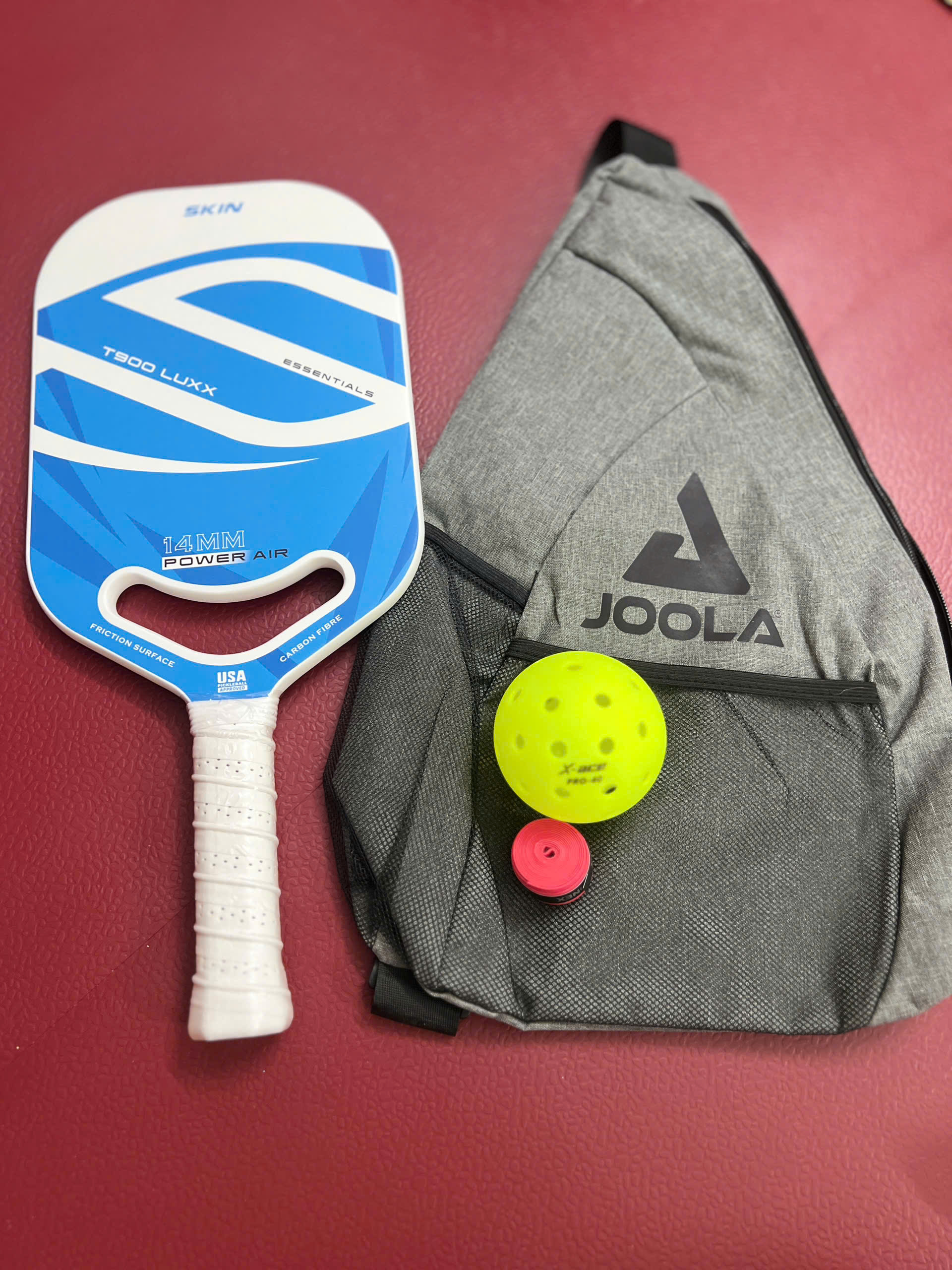 Vợt Pickleball Skin carbon T900 Luxx dày 14mm, bề mặt nhám bám bóng, tặng kèm cuốn cán, 1 quả bóng và túi đeo tiện lợi