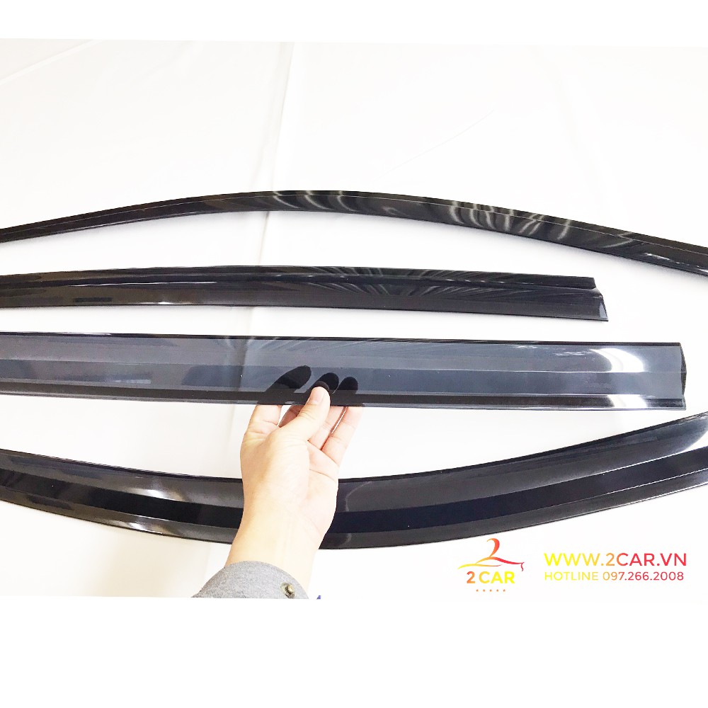 Vè che mưa xe Hyundai Santafe 2012 - 2020 nhựa đen dày cao cấp