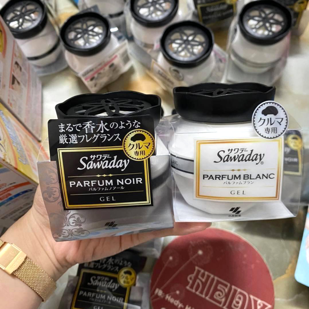 Sáp thơm khử mùi làm mát không khí ô tô Sawaday Parfum Noir Cao Cấp Nhật Bản 90g