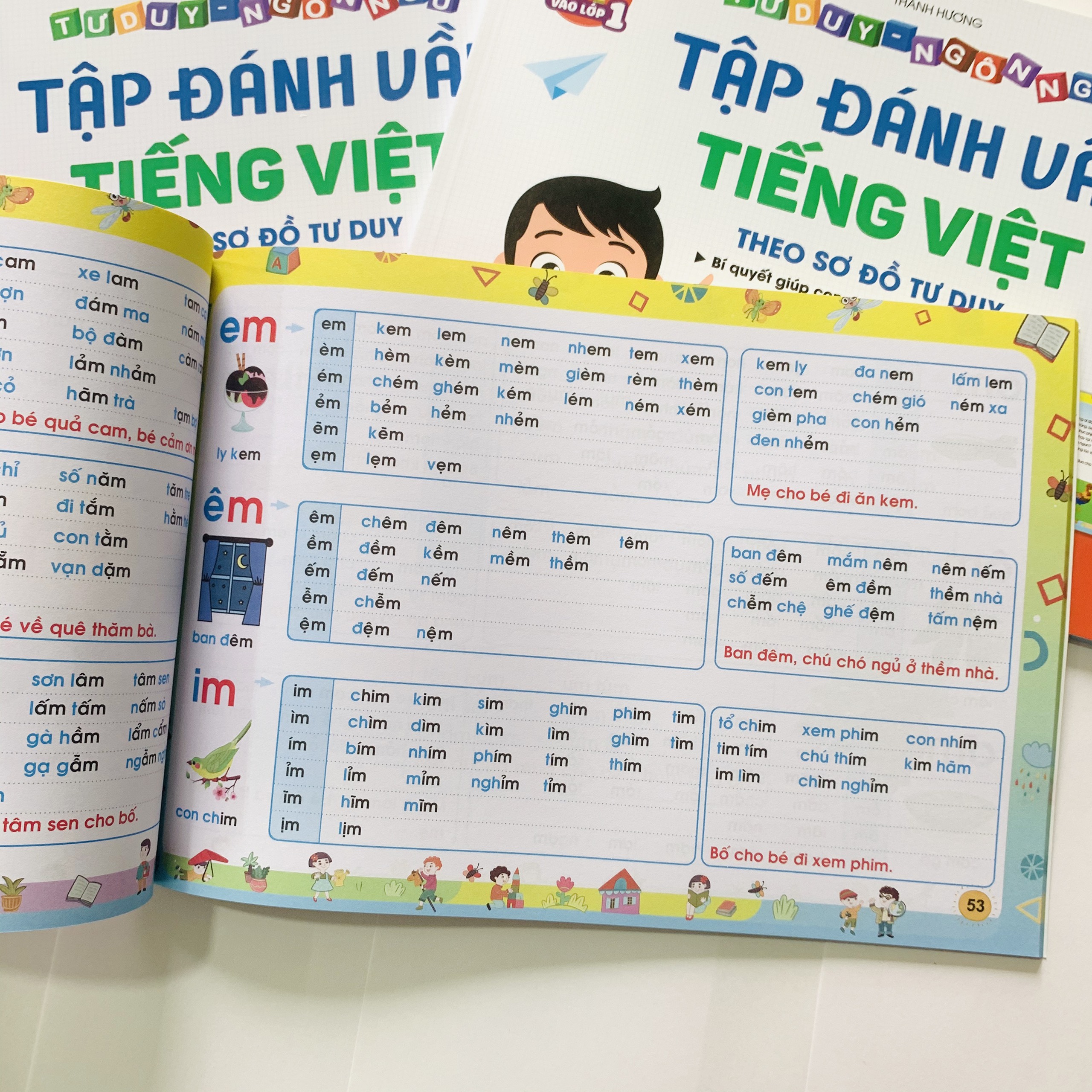 Combo Sách Tập đánh vần Tiếng Việt và Toán tư duy cho trẻ em bản mới nhất 2021 - Tặng kèm bộ thẻ học