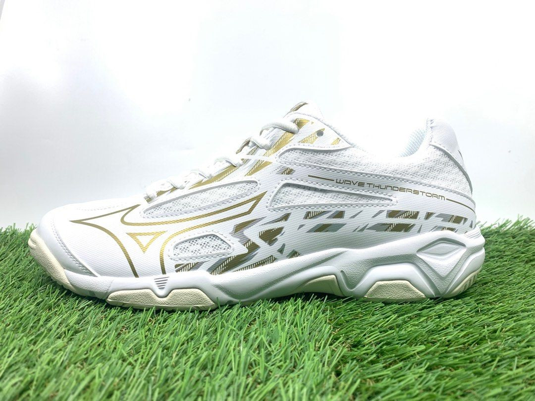 Giày cầu lông Mizuno chính hãng Wave Thunderstorm V1GA222158 mẫu mới màu trắng cho cả nam và nữ- tặng tất thể thao bendu