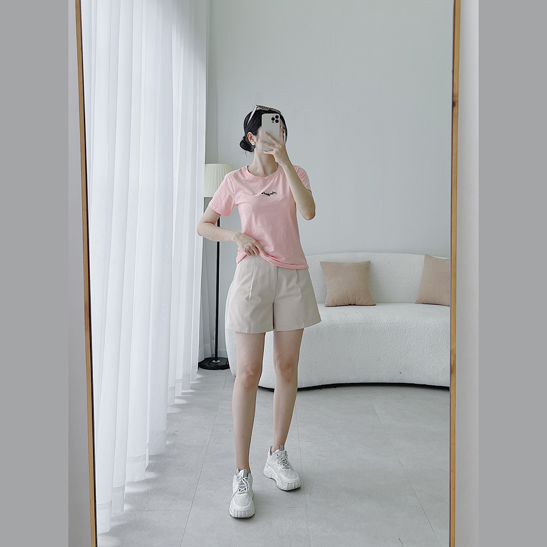 Áo thun nữ tay ngắn cổ tròn thời trang Eden thêu chữ - AT090