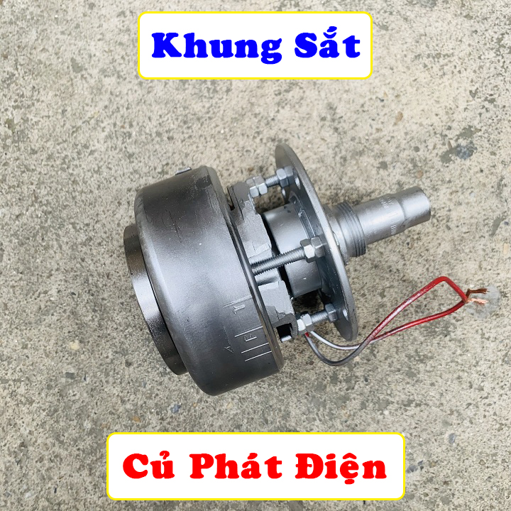 Củ Phát Điện Chạy Trên Xe Máy