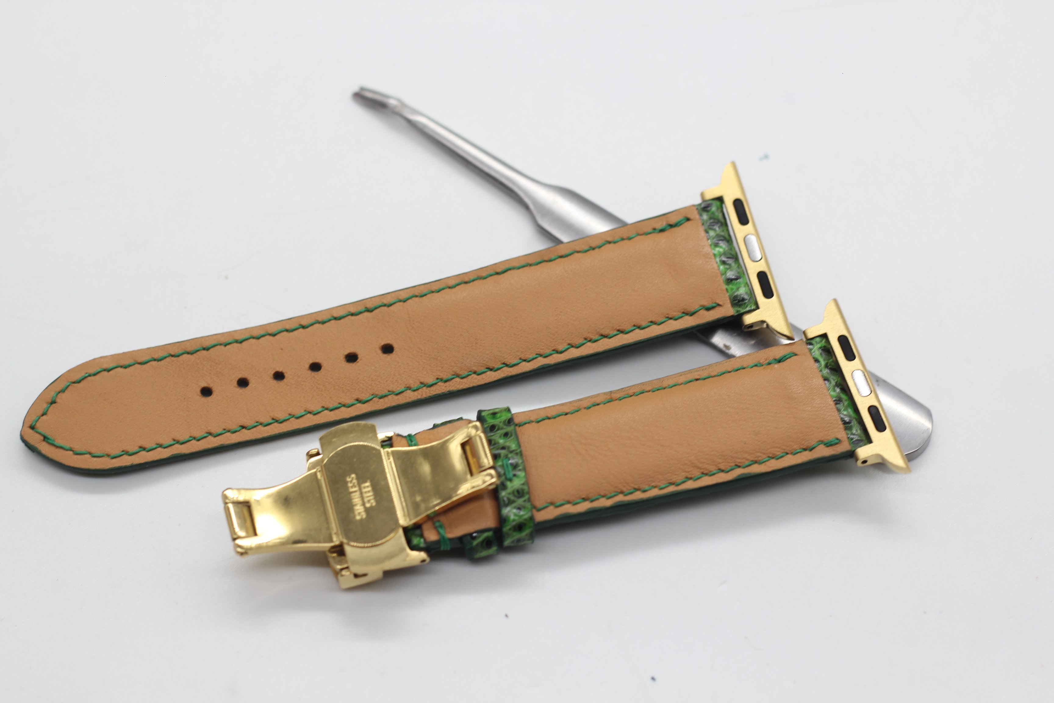 DÂY DA KỲ ĐÀ THẬT HANDMADE HÀNG CHÍNH HÃNG SONGHAN LEATHER , DÂY ĐEO THAY THẾ CHO APPLE WATCH PHÙ HỢP CÁC DÒNG SERIES 1-2-3-4-5-6-SE-7, SẢN PHẨM KÈM ADAPTER KÈM KHÓA AWLZ-02