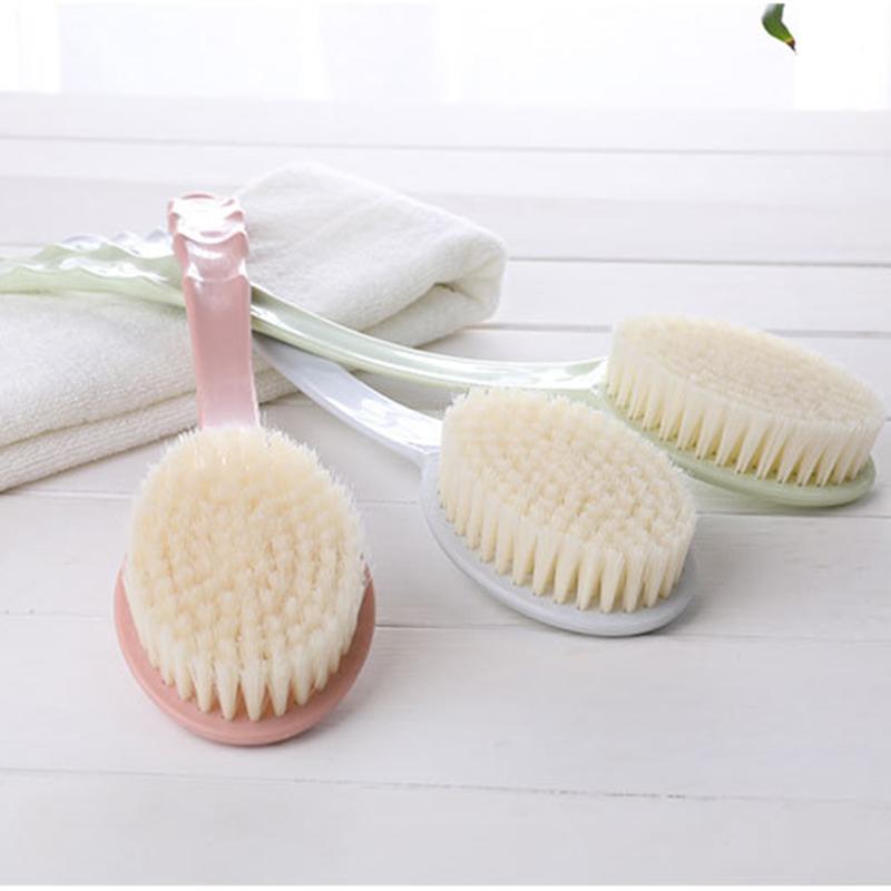 Cọ Tắm Cán Dài Tẩy Tế Bào Chết Tiện Dụng