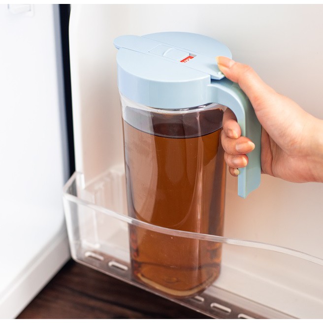 Bình Nước Cao Cấp Biwa Chuẩn Nhật 1.2L và 1.6L - Nguyên liệu nhựa nguyên sinh cao cấp an toàn cho sức khỏe ( Tặng kèm khăn lau pakasa) - Hàng Chính Hãng (Giao màu ngẫu nhiên)