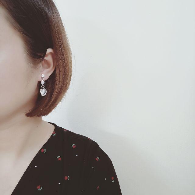 Khuyên nụ tròn rối