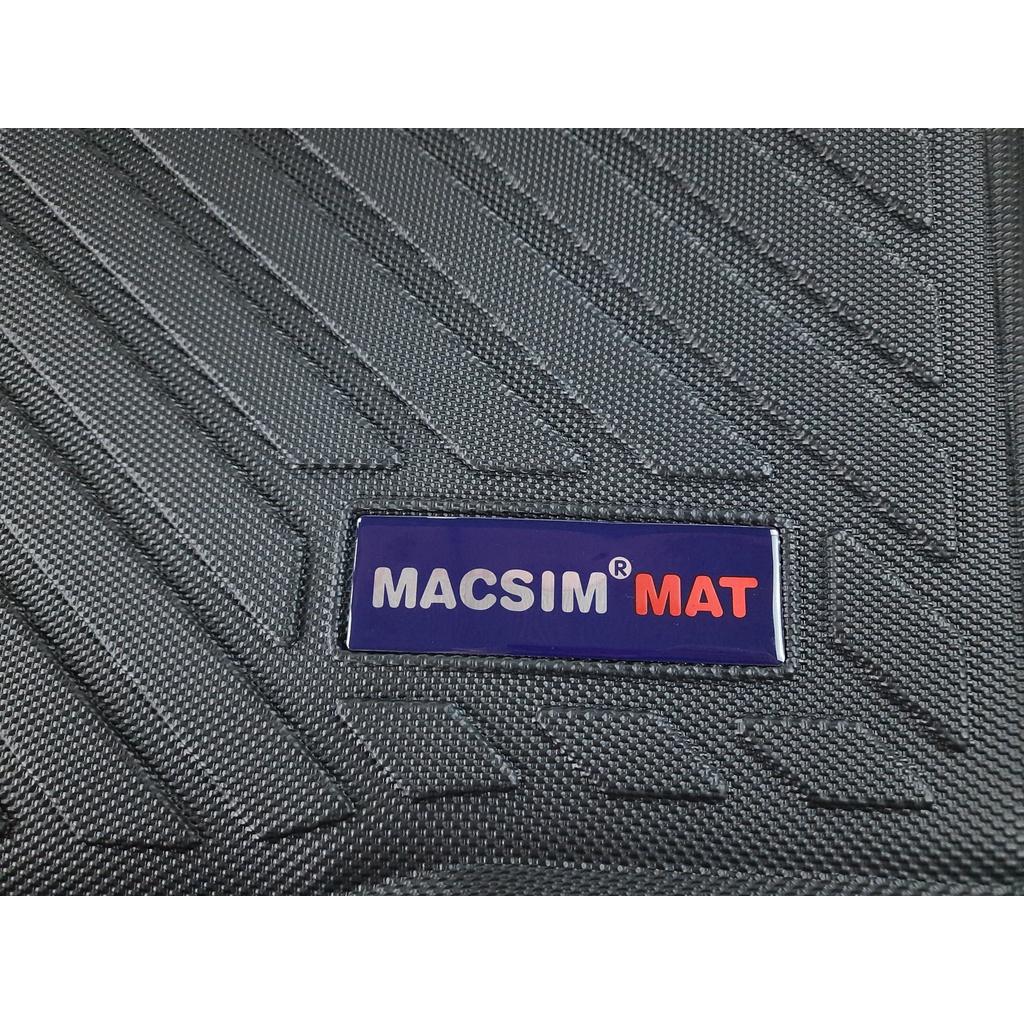 Thảm lót cốp xe ô tô BMW 3 series nhãn hiệu Macsim chất liệu TPV cao cấp màu đen
