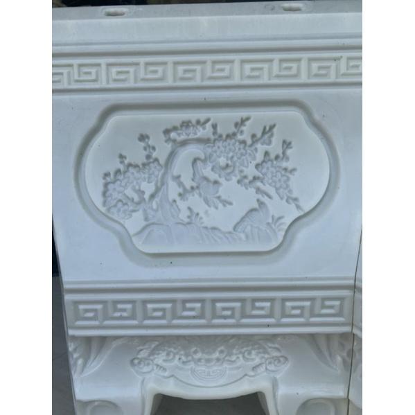 Khuôn lục giác chân liền 68cm hoa văn tùy chọn